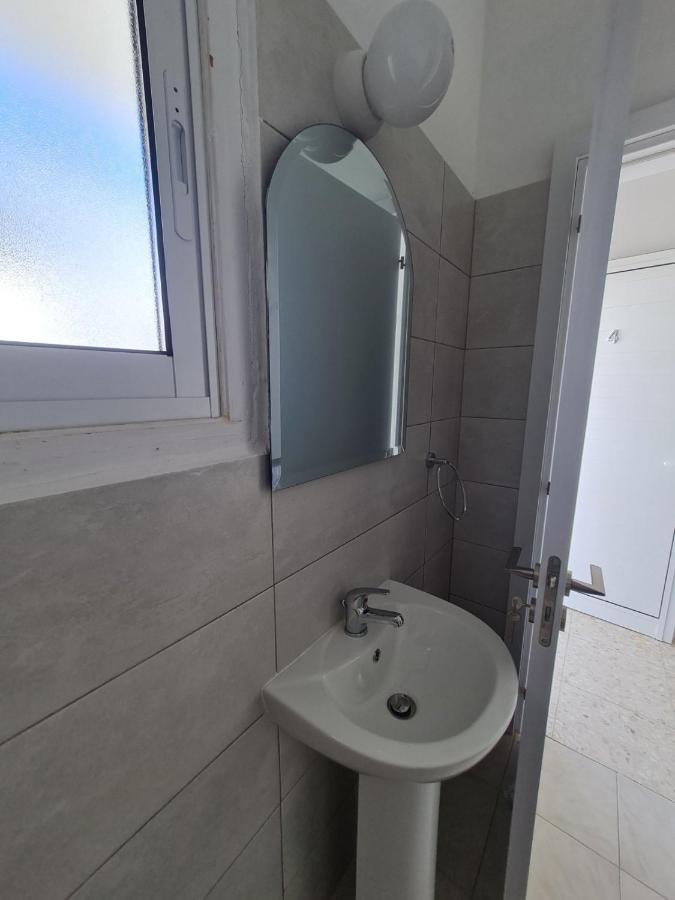 Almyria Apartments - By Imh Travel & Tours Paphos Ngoại thất bức ảnh