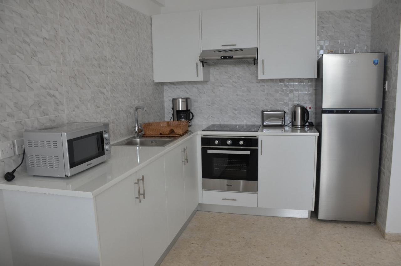 Almyria Apartments - By Imh Travel & Tours Paphos Ngoại thất bức ảnh