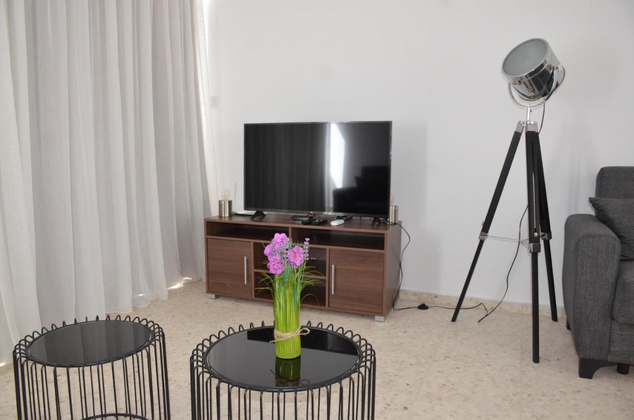 Almyria Apartments - By Imh Travel & Tours Paphos Ngoại thất bức ảnh